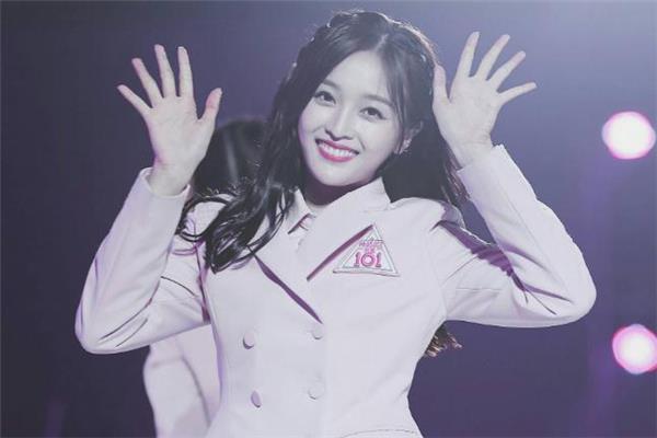 u型发际线适合什么发型 方形发际线适合什么发型 u型发际线适合什么发型 方形发际线适合什么发型