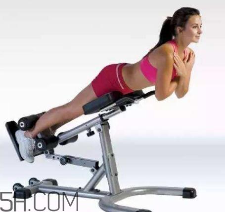 山羊挺身和硬拉哪个好？山羊挺身动作的好处