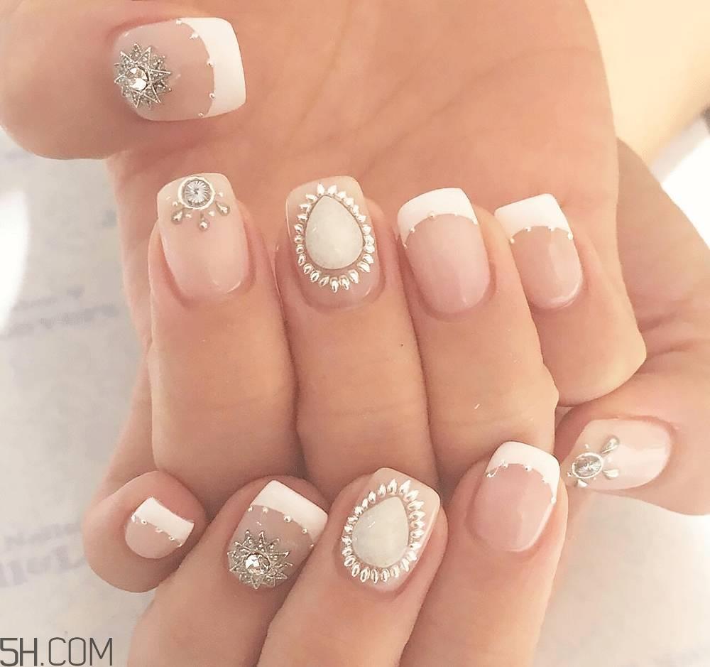 指甲油品牌推荐 ins风美甲新款式