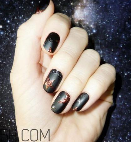 指甲油品牌推荐 ins风美甲新款式