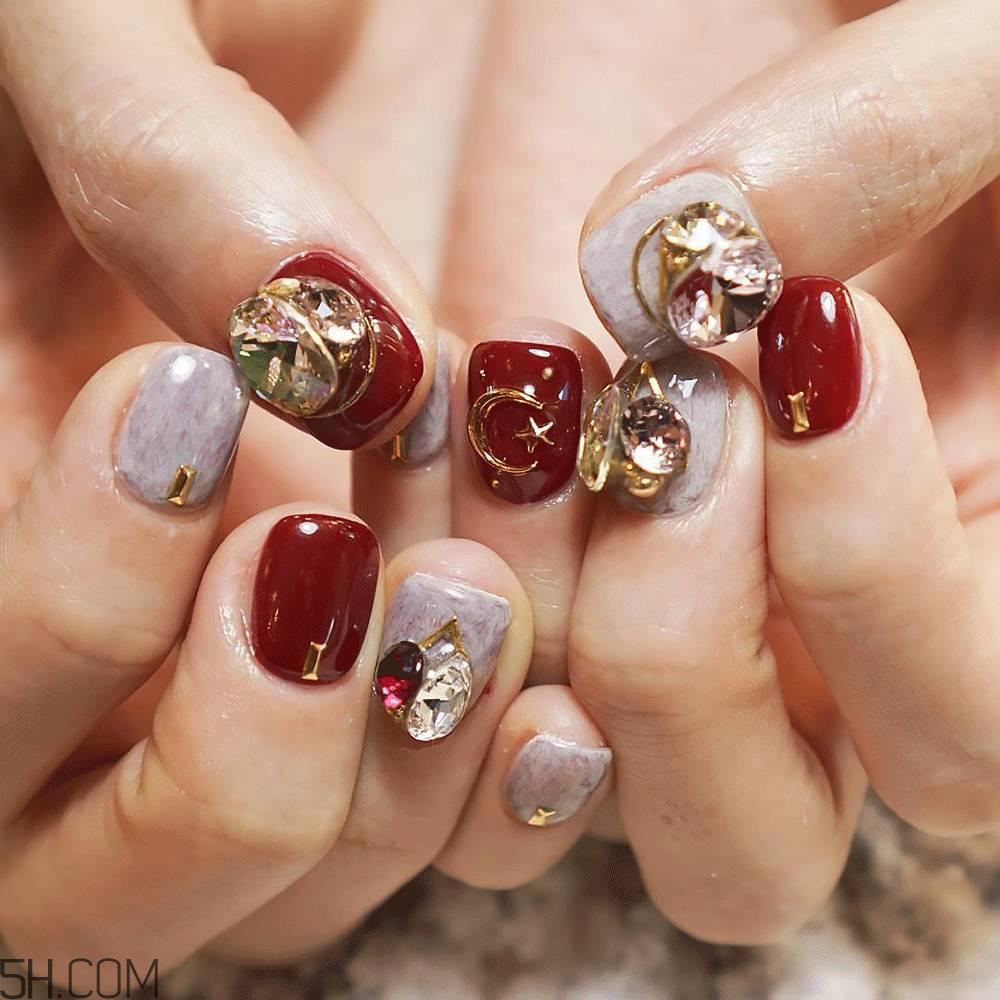 指甲油品牌推荐 ins风美甲新款式