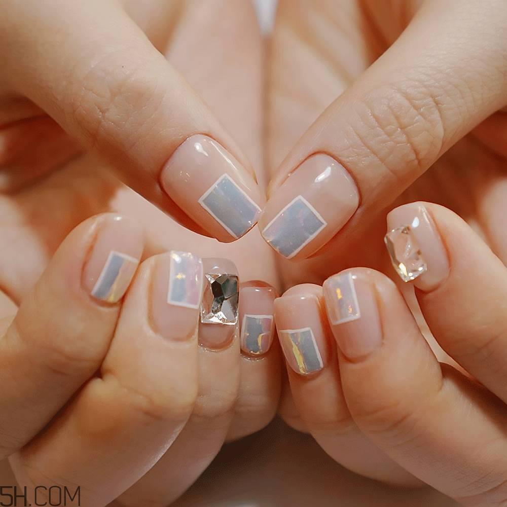 指甲油品牌推荐 ins风美甲新款式