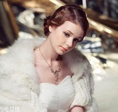 韩式女生短发扎法教程 百变发型扎法 韩式女生短发扎法教程 百变发型扎法