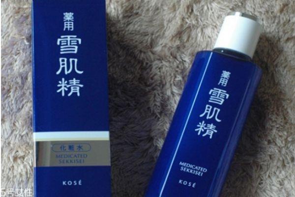 皮肤晒黑抹什么护肤品 全身美白要这样 皮肤晒黑抹什么护肤品 全身美白要这样