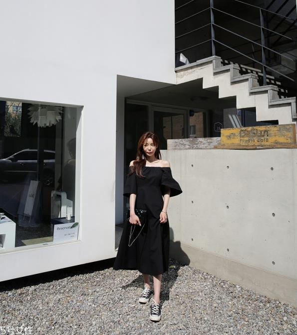 一字肩连衣裙图片 夏季一字肩连衣裙