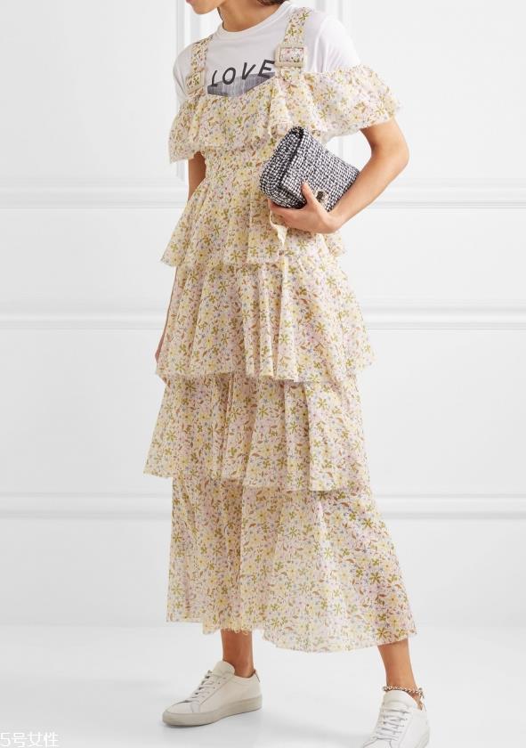 一字肩连衣裙图片 夏季一字肩连衣裙