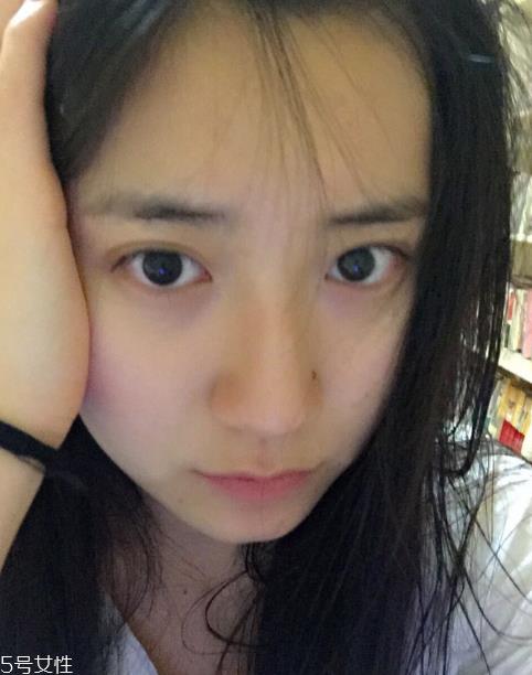 美瞳戴不进去怎么办 新手一学就会的戴美瞳方法 美瞳戴不进去怎么办 新手一学就会的戴美瞳方法