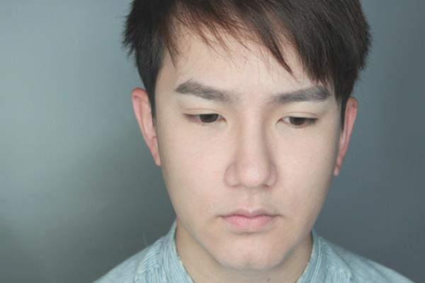 屌丝也能变男神，一个男人的化妆全过程