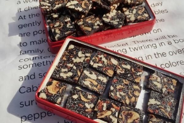 阿胶糕是补什么的 阿胶糕适合哪些人群吃 阿胶糕是补什么的 阿胶糕适合哪些人群吃