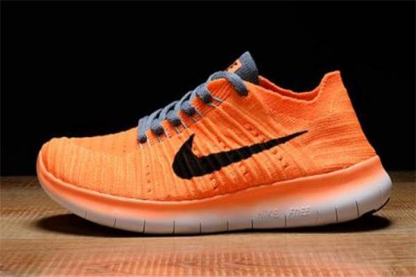 跑鞋和训练鞋的区别 学会分清楚