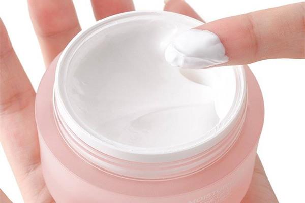 素颜霜是什么东西 素颜霜是什么时候涂的