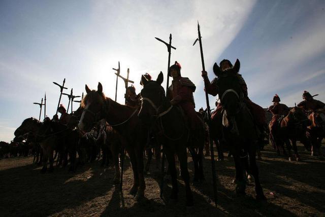 孙膑与庞涓的恩怨情仇，皆在鬼谷子的掌握之中，这才是人间仙人！