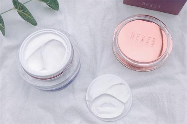 韩熙贞素颜霜和透蜜素颜霜哪个好-需要定妆吗 韩熙贞素颜霜和透蜜素颜霜哪个好-需要定妆吗
