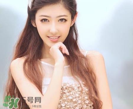 胸前长痘痘是什么原因?胸前长痘痘是怎么回事? 胸前长痘痘是什么原因?胸前长痘痘是怎么回事?