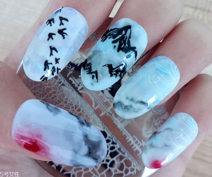 水墨山水美甲图片 素雅兰花美甲图案 水墨山水美甲图片 素雅兰花美甲图案