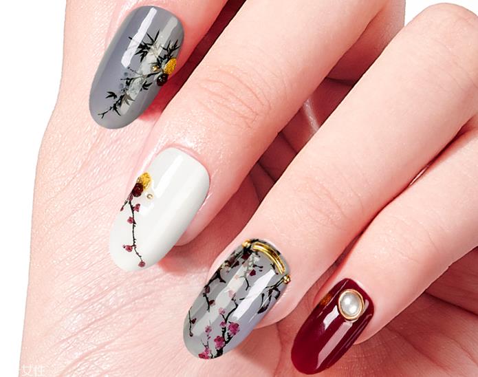 水墨山水美甲图片 素雅兰花美甲图案 水墨山水美甲图片 素雅兰花美甲图案