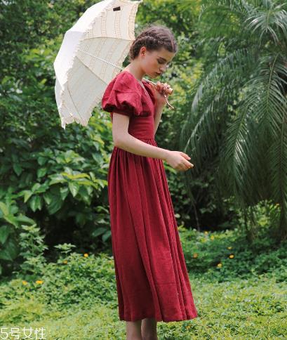 复古连衣裙怎么搭配?复古连衣裙搭配图片 复古连衣裙怎么搭配?复古连衣裙搭配图片