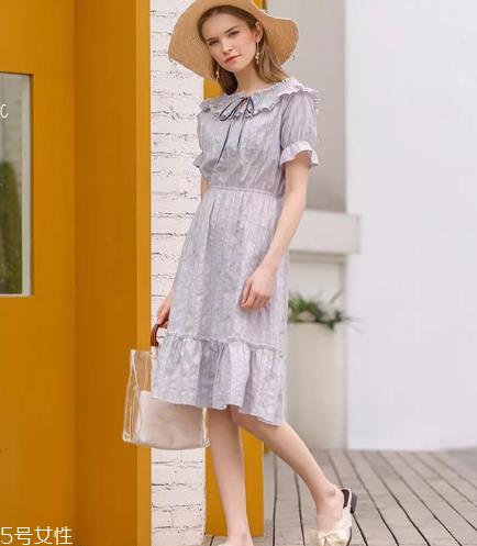 复古连衣裙怎么搭配?复古连衣裙搭配图片 复古连衣裙怎么搭配?复古连衣裙搭配图片