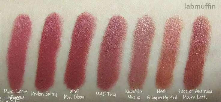 怎么挑适合自己颜色的口红 挑选口红注意事项