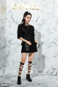 ​欧阳娜娜妈妈傅娟，57岁玉女形象全无，多次流产加患癌只为拼儿子