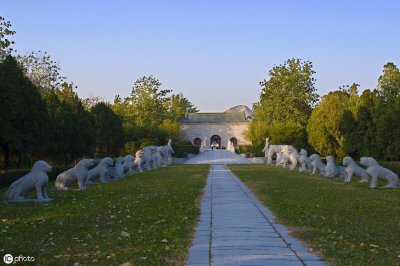 ​凤凰山，新乡百万人口人文地理的精神地标，屏障依靠了一座城