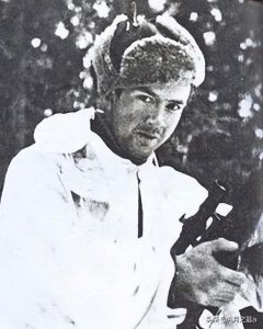 ​98天消灭542名敌军，半张脸被打掉依旧生还白色死神西蒙·海耶