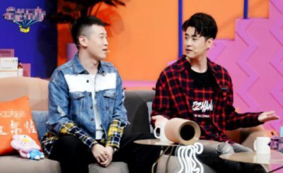 ​带你参观张云雷的豪宅，不喜欢让外人拜访，门口还贴了告示纸