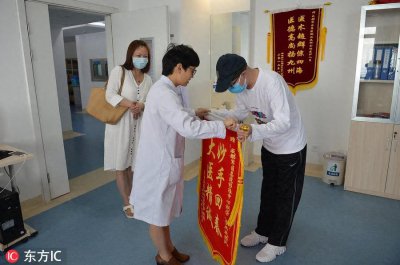 ​服刑犯千里转监救病儿 儿子出院：能幸存很庆幸