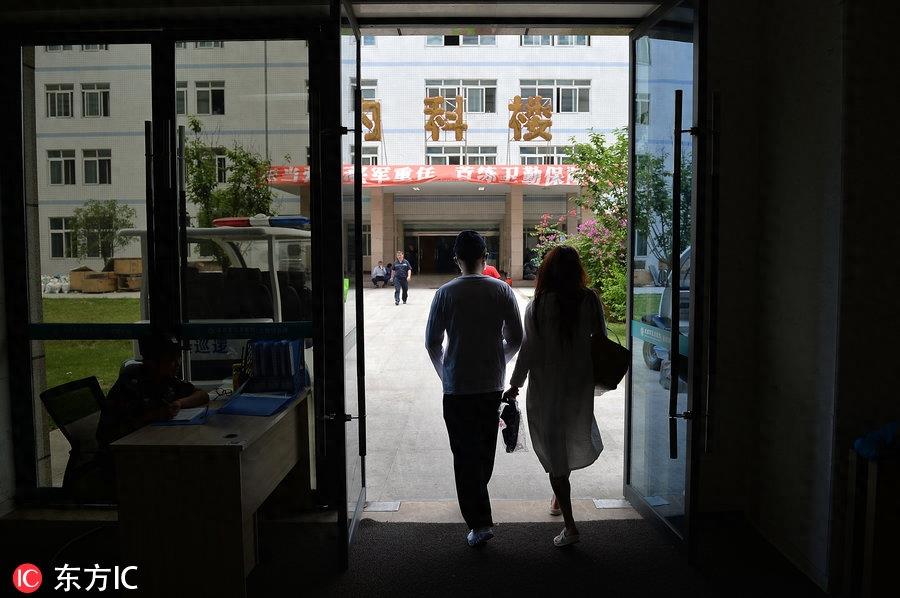 服刑犯千里转监救病儿 儿子出院:能幸存很庆幸