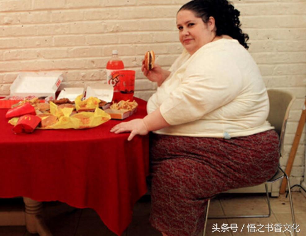 世界上最胖的女人排行榜，第一名竟然25年没有出过家门