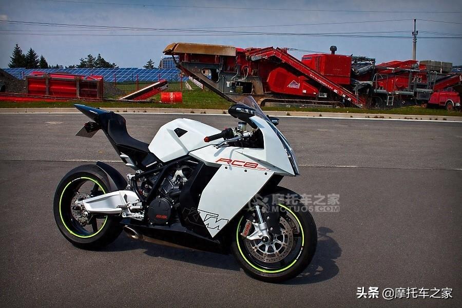 奥地利飞毛腿KTM RC8,人间天堂它都能带你去