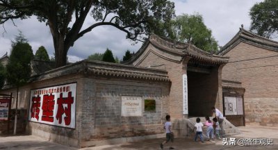 ​龚澎：和乔冠华结婚前收到前夫的遗书，去世后，女儿替她看望前夫