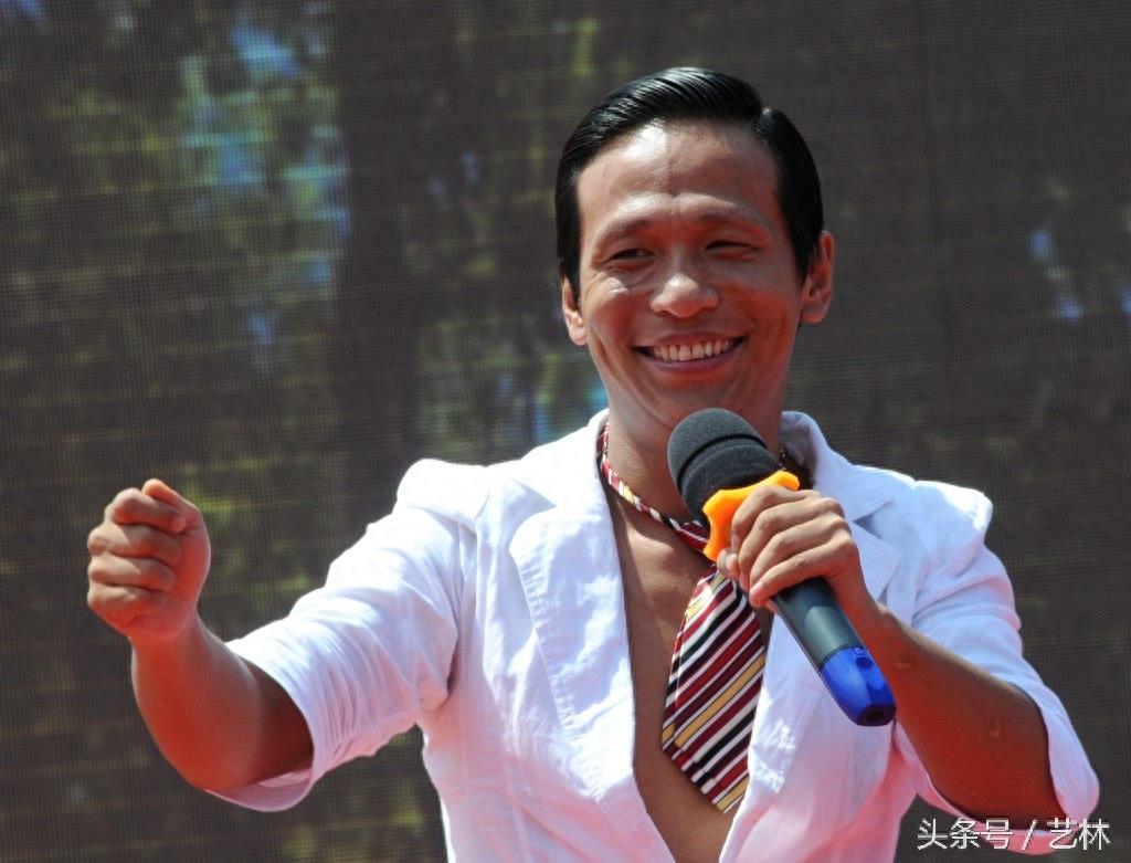 幽默演员宋小宝,表情包大奉送,你能憋住不笑?