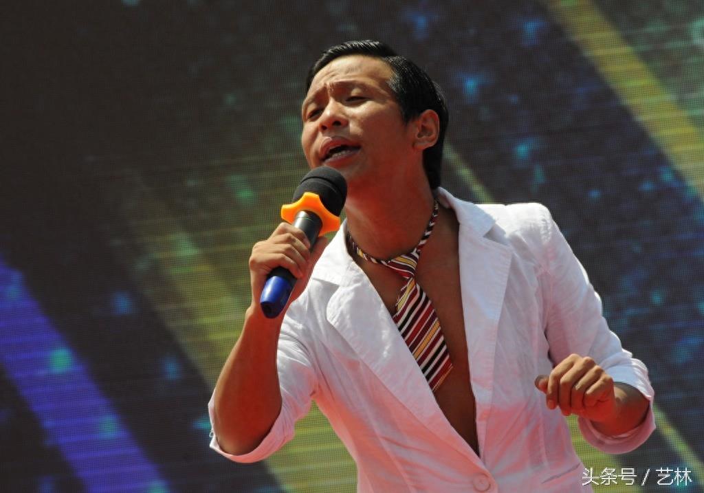 幽默演员宋小宝,表情包大奉送,你能憋住不笑?