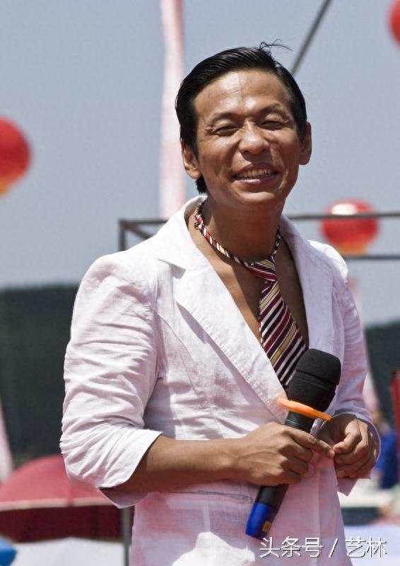 幽默演员宋小宝,表情包大奉送,你能憋住不笑?