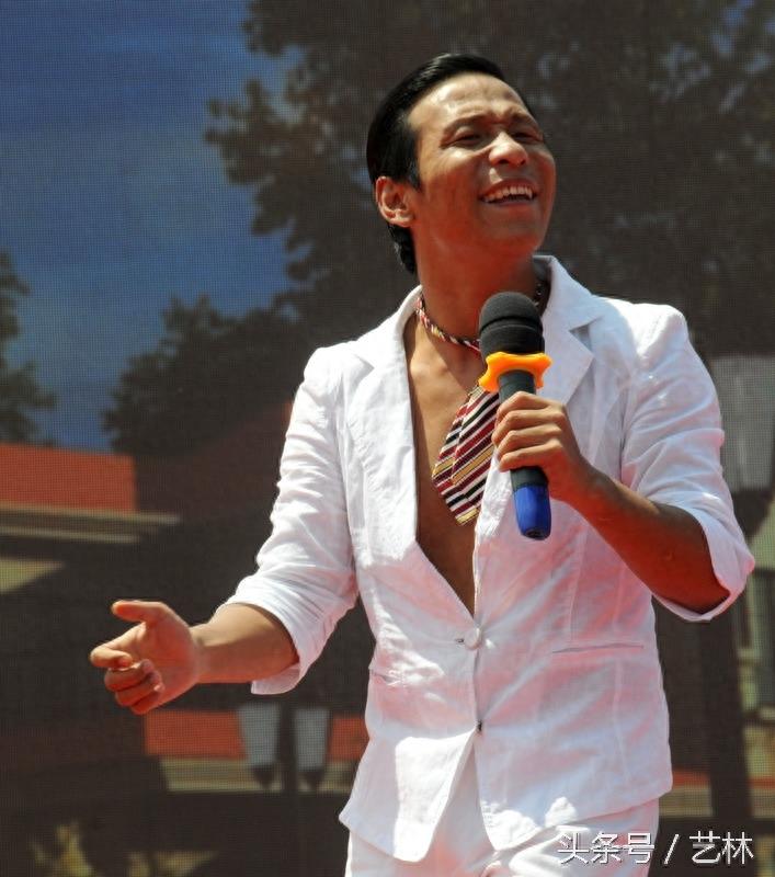 幽默演员宋小宝,表情包大奉送,你能憋住不笑?