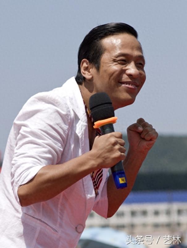 幽默演员宋小宝,表情包大奉送,你能憋住不笑?