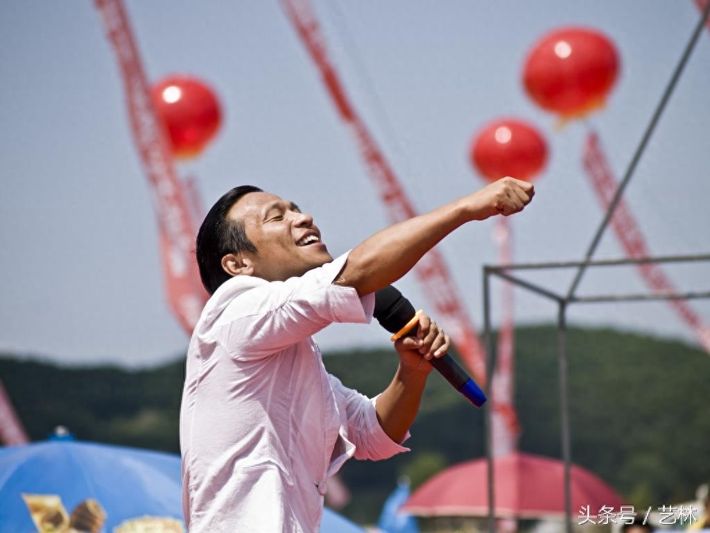 幽默演员宋小宝,表情包大奉送,你能憋住不笑?