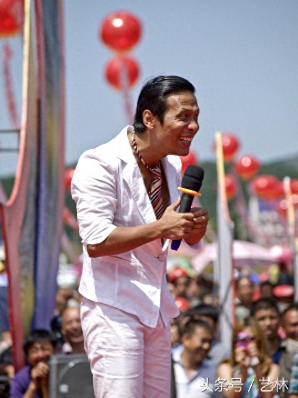 幽默演员宋小宝,表情包大奉送,你能憋住不笑?