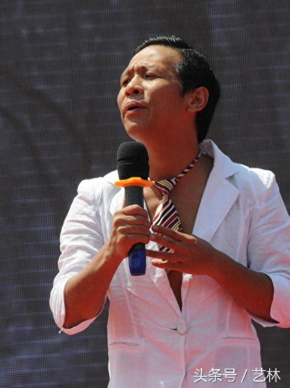 幽默演员宋小宝,表情包大奉送,你能憋住不笑?