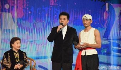 ​《星光大道》走出的阿宝 如今娶小其15岁的妻子 私下生活奢侈