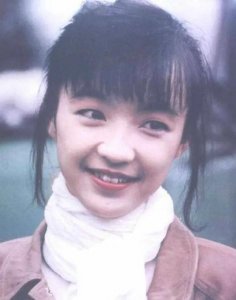 ​陈慧娴：有过4段恋情，为何58岁依旧未婚