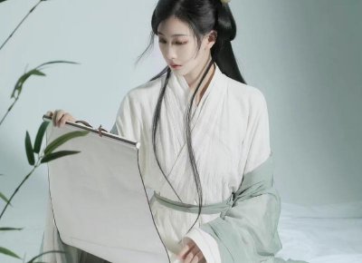 ​和女生聊天一般聊啥？学会这些技巧，啥都能聊