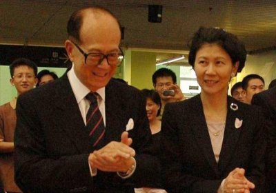 ​取代庄月明，与李嘉诚相恋28年，为何周凯旋做到了？背景不简单