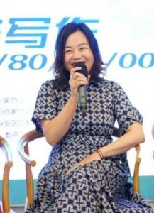 ​闲听落花《盛华》超好看！故事精彩，人物鲜活，温情满满都是爱