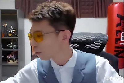 ​张嘉文国服第一男枪实锤，小龙坑无伤抢龙，1V3完成反杀看呆众人