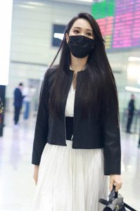 ​伊能静公开婚变实锤，秦昊回应：我该怎么做？