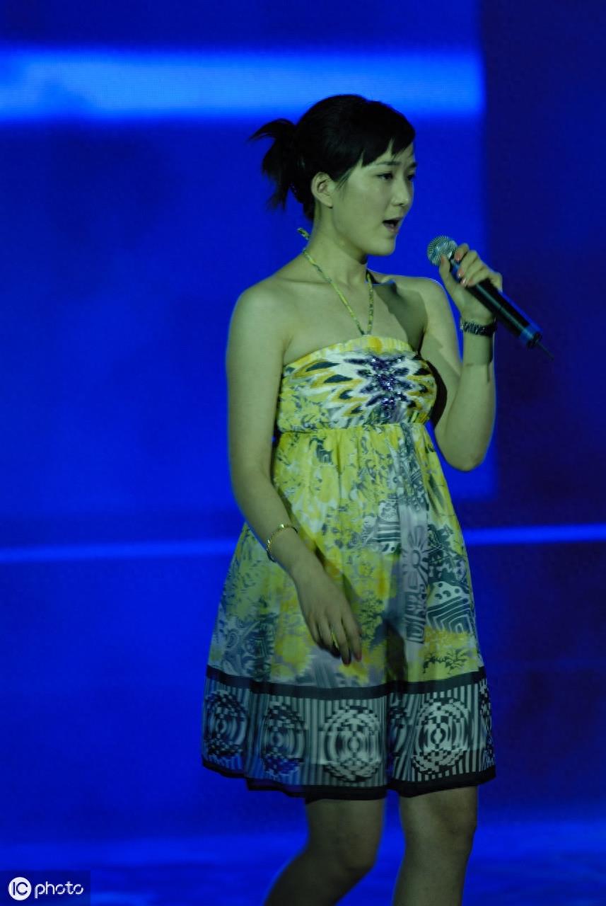 龙梅子，个人相册