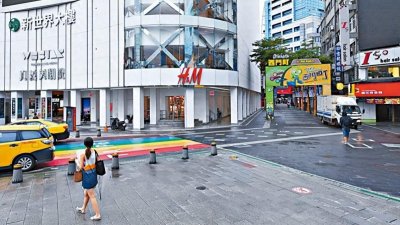 ​台北西门町发生枪战！双方互射至少8枪，4人中弹受伤