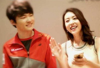 ​Faker女神恩静要结婚了，新郎却不是他。网友：李哥要退役了